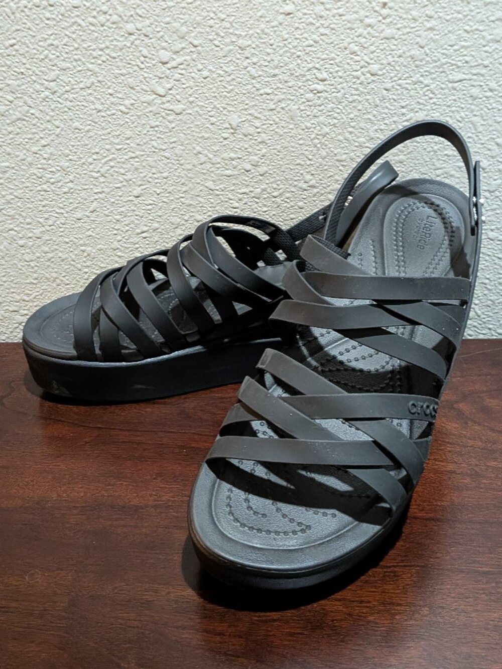 Crocs Brooklyn Woven Buckle Women's Low Strappy Wedge Sandal - Picture 3 of 7